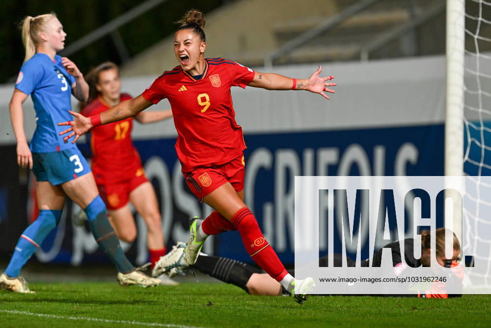 KW29 UEFA WOMEN S UNDER-19 EURO ICELAND VS SPAIN Carla Camacho (9) of Spain pictured celebrating after scoring a goal during a female soccer game between the national women under 19 teams of Iceland and Spain at the UEFA Womens Under-19 EURO Final Tournament on the first matchday in Group B on Tuesday 18 July 2023 in Tubize , Belgium . PHOTO SPORTPIX David Catry Tubize Stade Leburton Belgium