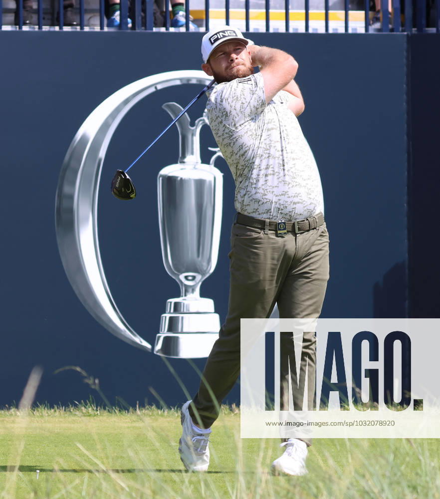 England s Tyrell Hatton drives on the 1st tee on the first day at the 151st Open Championship at Royal Liverpool Golf Club in Hoylake, England on Thursday, July 20, 2023. LON2023072083 HUGOxPHILPOTT