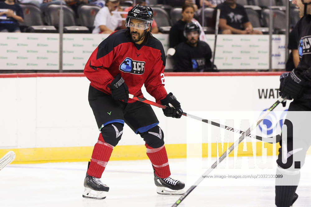 NEWARK, NJ - JULY 19: Matthew Petgrave (22) of Team Carbonneau skates during a 3Ice game on July 19, 2023, at Prudential Center in Newark, New Jersey. (Photo by Andrew Mordzynski Icon Sportswire) HOCKEY: JUL 19 3Ice Icon23071911410333