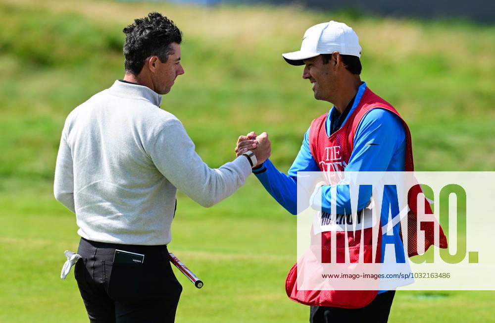 Mandatory Credit: Photo by Greig Cowie Shutterstock (14015627ej) Caddie Harry Diamond and Rory McIlroy shake hands on the 18th Green The British Open Championship, Day Two, Golf, Royal Liverpool Golf Club, Liverpool, UK - 21 Jul 2023 The British Open Championship, Day Two, Golf, Royal Liverpool Golf Club, Liverpool, UK - 21 Jul 2023
