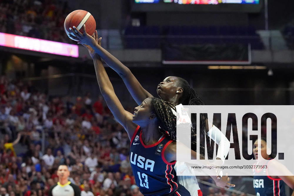 KW29 Spain s Awa Fam (r) and USA s Joyce Edwards during FIBA U19 Women World Cup 2023 Final match. July 23,2023. (20230723310)