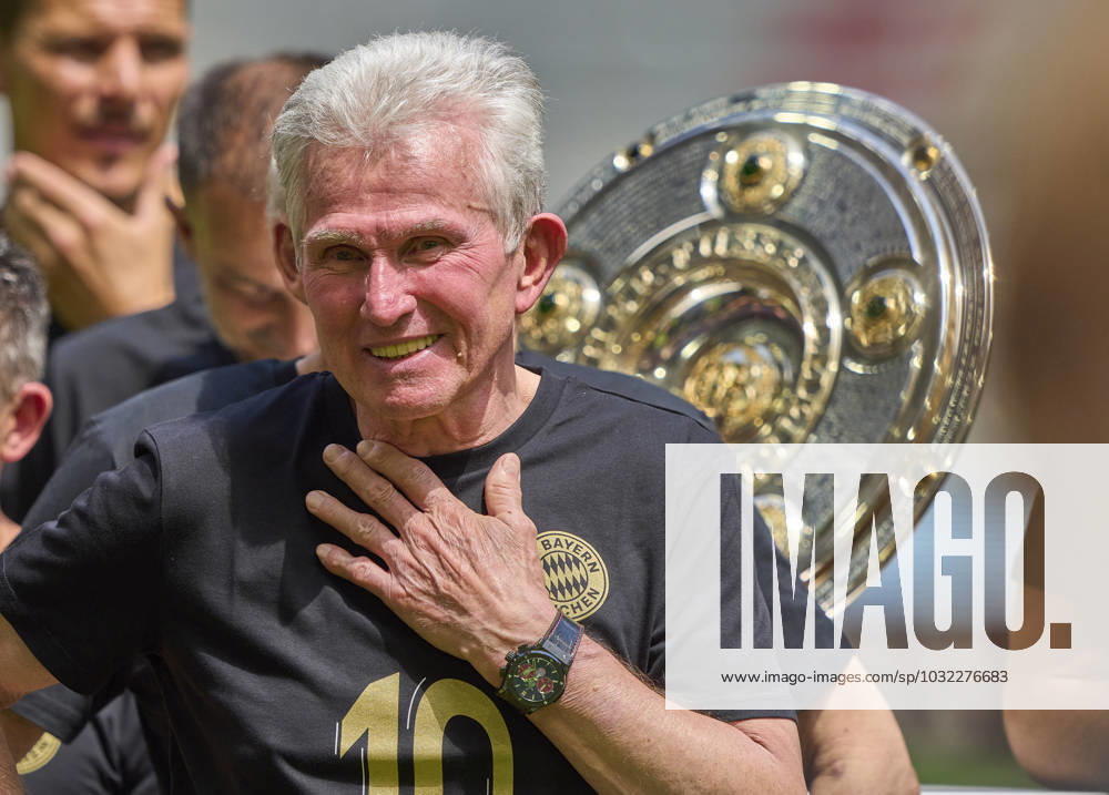Jupp Heynckes, ex FCB Trainer at the Team Presentation an Legends match at FC BAYERN MÜNCHEN 1.German Football League on July 23, 2023 in Munich, Germany. Season 2023 2024, 1.Bundesliga, Muenchen, FCB,