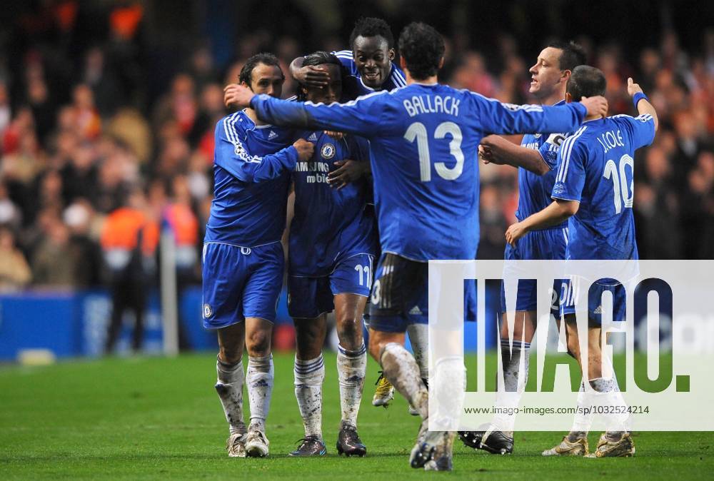 UEFA Champions League Soccer match, Semi Final, Chelsea vs Liverpool Chelsea soccer players celebrate the third goal during the UEFA Champions League Soccer match, Semi Final, Second Leg, Chelsea vs Liverpool at the Stamford Bridge in London, UK on April 30, 2008. Chelsea won 3-2. Chelsea reach his first Champions League final. Photo by Steeve McMay Cameleon ABACAPRESS.COM London -