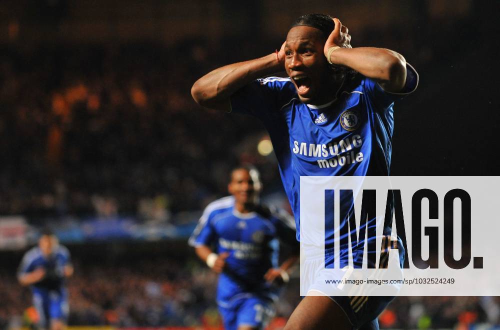 UEFA Champions League Soccer match, Semi Final, Chelsea vs Liverpool Chelsea s Didier Drogba celebrates after the final whistle during the UEFA Champions League Soccer match, Semi Final, Second Leg, Chelsea vs Liverpool at the Stamford Bridge in London, UK on April 30, 2008. Chelsea won 3-2. Chelsea reach his first Champions League final. Photo by Steeve McMay Cameleon ABACAPRESS.COM London -