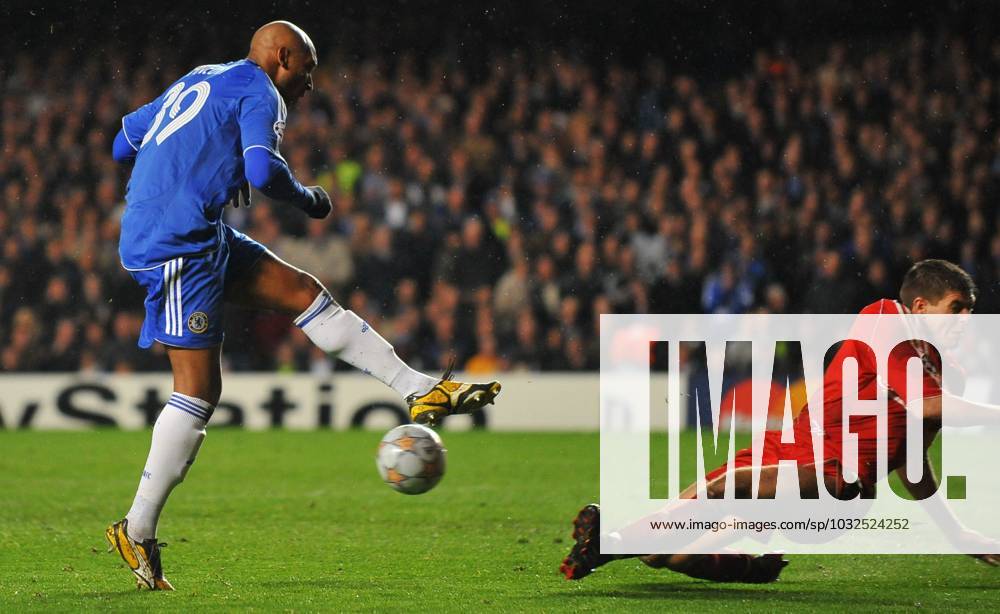 UEFA Champions League Soccer match, Semi Final, Chelsea vs Liverpool Chelsea s Nicolas Anelka during the UEFA Champions League Soccer match, Semi Final, Second Leg, Chelsea vs Liverpool at the Stamford Bridge in London, UK on April 30, 2008. Chelsea won 3-2. Chelsea reach his first Champions League final. Photo by Steeve McMay Cameleon ABACAPRESS.COM London -