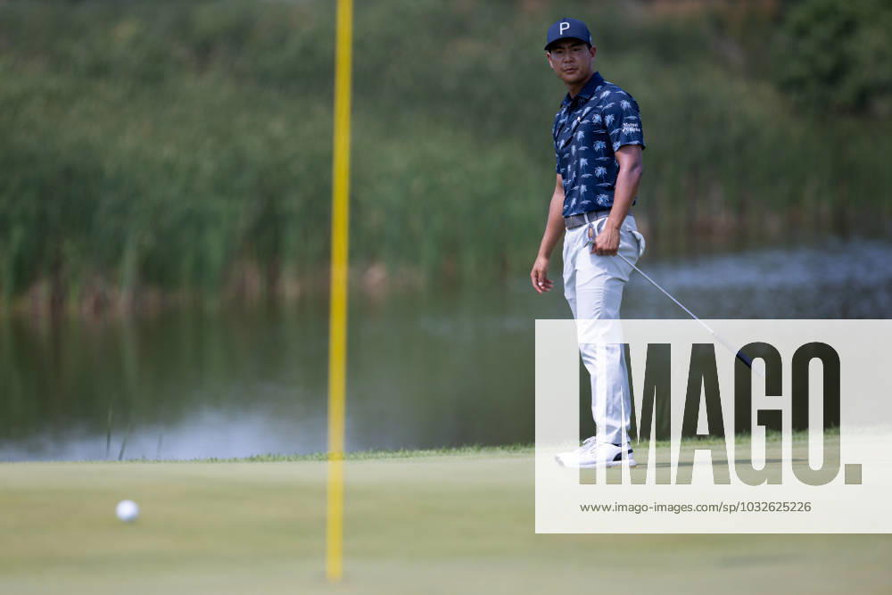 BLAINE, MN - JULY 27: Justin Sue leaves a putt short on the ninth hole during the first round of the 3M Open at TPC Twin Cities on July 27, 2023 in Blaine, Minnesota. (Photo by Bailey Hillesheim Icon Sportswire) GOLF: JUL 27 PGA, Golf Herren - 3M Open Round 1 Icon2307270303