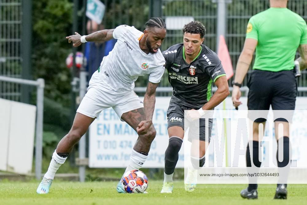 VLAARDINGEN, 28-07-2023, Sportpark CWO-Nieuwelantpark , pre-season , Dutch Football Keuken Kampioen Divisie , season 2023 2024, Match between Dordrecht - Alanyaspor (friendly match), Leroy Fer of Alanyaspor and Antef Tsoungoui of FC Dordrecht Dordrecht - Alanyaspor x21790127x
