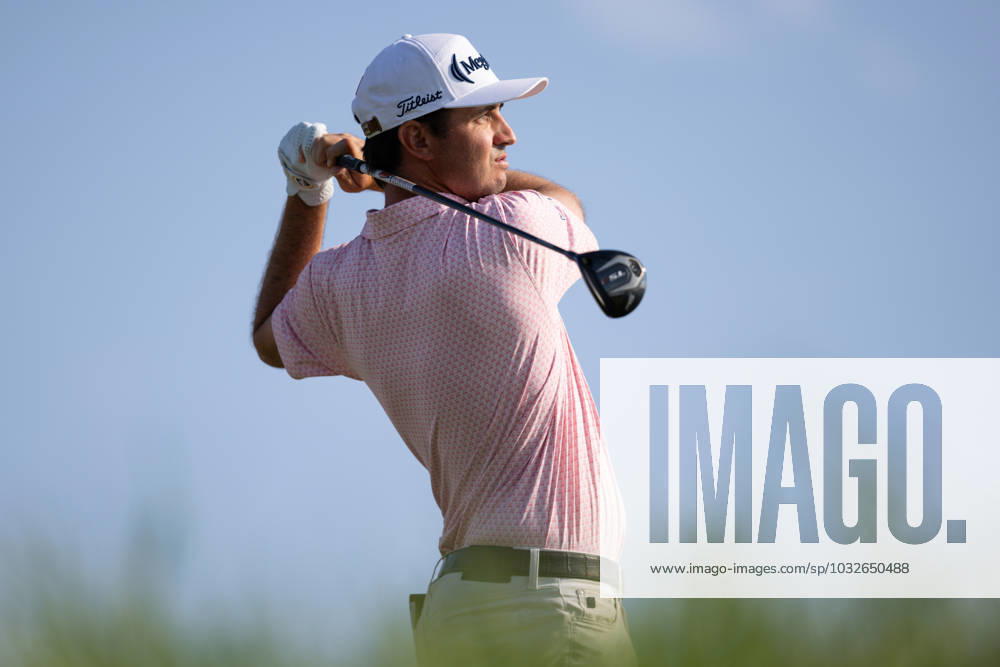 BLAINE, MN - JULY 28: J.T. Poston hits a tee shot on the fourteenth hole during the second round of the 3M Open at TPC Twin Cities on July 28, 2023 in Blaine, Minnesota. (Photo by Bailey Hillesheim Icon Sportswire) GOLF: JUL 28 PGA, Golf Herren - 3M Open Round 2 Icon2307280073