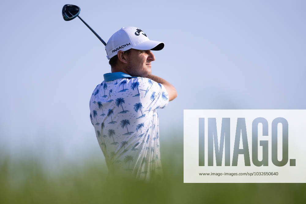 BLAINE, MN - JULY 28: Emiliano Grillo hits a tee shot on the fourteenth hole during the second round of the 3M Open at TPC Twin Cities on July 28, 2023 in Blaine, Minnesota. (Photo by Bailey Hillesheim Icon Sportswire) GOLF: JUL 28 PGA, Golf Herren - 3M Open Round 2 Icon2307280083