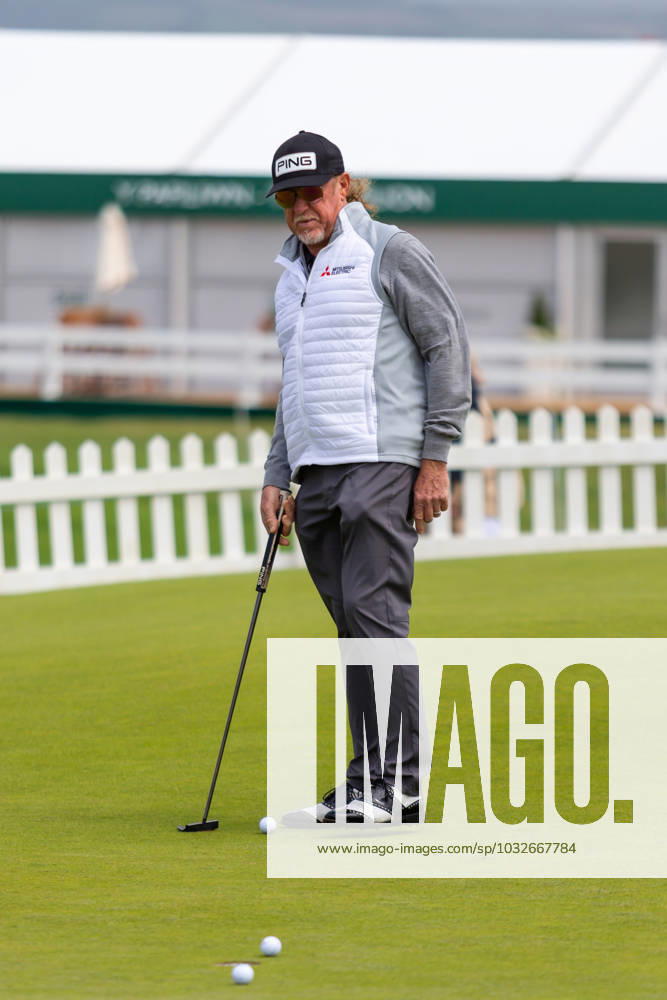 29th July 2023; Royal Porthcawl, Porthcawl, Bridgend, Wales: Senior Open Championship, Round 3; Miguel Angel JIMENEZ on the practice green. ActionPlus12536837 DanxMinto