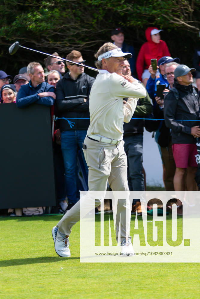 29th July 2023; Royal Porthcawl, Porthcawl, Bridgend, Wales: Senior Open Championship, Round 3; Germany& x2019;s Bernhard LANGER drives the first tee. ActionPlus12536846 DanxMinto
