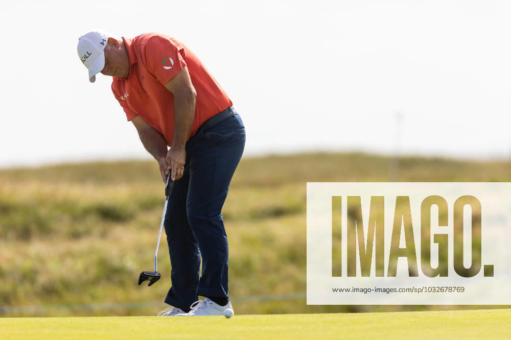 29th July 2023; Royal Porthcawl, Porthcawl, Bridgend, Wales: Senior Open Championship, Round 3; England& x2019;s Phillip ARCHER putts on the green. ActionPlus12537140 DanxMinto