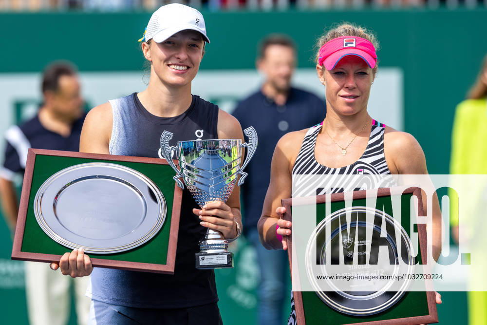KW30 BNP Paribas Warsaw Open 2023 Iga Swiatek (L) won the WTA, Tennis Damen BNP Paribas Warsaw Open tennis tournament in Warsaw defeating Laura Siegemund GER , Poland , July 30, 2023. NO SALES POLAND Warsaw Poland