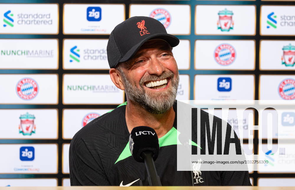 Football - Pre-Season - Liverpool FC v FC Bayern Munich SINGAPORE - Tuesday, August 1, 2023: Liverpool s manager Jürgen Klopp during a press conference, PK, Pressekonferenz ahead of a pre-season friendly match between Liverpool FC and FC Bayern Munich FC at the Singapore National Stadium. SINGAPORE Singapore National Stadium SINGAPORE SINGAPORE