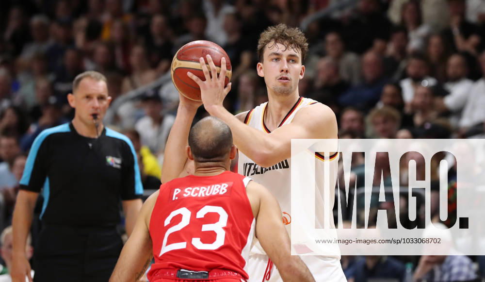 Phil Scrubb, Franz Wagner GER duel game scene action sport basketball DBB national team men international match season 2023 2024 09 08 2023 Germany GER vs Canada CAN