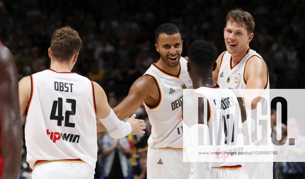 Andreas Obst, Johannes Thiemann, Dennis Schröder, Moritz Wagner GER , German team cheers after end of game joy jubilation sports basketball DBB national team men international match season 2023 2024 09 08 2023 Germany GER vs Canada CAN