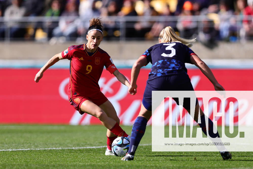 WWC23 QTR FINAL SPAIN NETHERLANDS, Esther Gonzalez of Spain and Stefanie Van Der Gragt of the Netherlands during the FIFA Women s World Cup 2023 Quarter Final soccer match between Spain and the Netherlands in Wellington, New Zealand, Friday, August 11, 2023. ( NO ARCHIVING, , NO USE IN BOOKS WITHOUT CONSENT WELLINGTON NEW ZEALAND