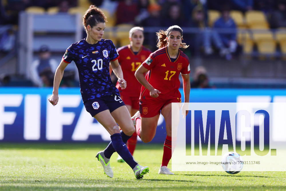 WWC23 QTR FINAL SPAIN NETHERLANDS, Dominique Janssen of the Netherlands and Victoria Pelova of the Netherlands during the FIFA Women s World Cup 2023 Quarter Final soccer match between Spain and the Netherlands in Wellington, New Zealand, Friday, August 11, 2023. ( NO ARCHIVING, , NO USE IN BOOKS WITHOUT CONSENT WELLINGTON NEW ZEALAND