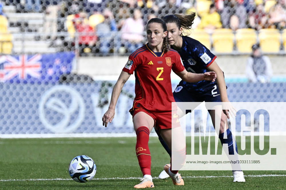 WWC23 QTR FINAL SPAIN NETHERLANDS, Damaris Egurrola of the Netherlands and Ona Batille of Spain during the FIFA Women s World Cup 2023 Quarter Final soccer match between Spain and the Netherlands in Wellington, New Zealand, Friday, August 11, 2023. ( NO ARCHIVING, , NO USE IN BOOKS WITHOUT CONSENT WELLINGTON NEW ZEALAND