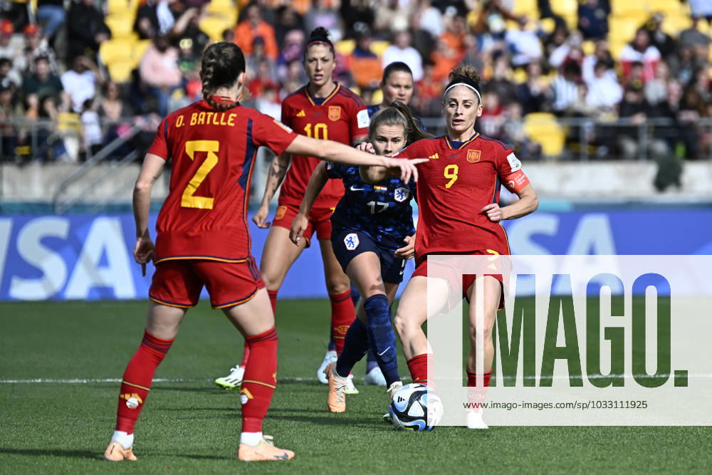 WWC23 QTR FINAL SPAIN NETHERLANDS, Esther Gonzalez of Spain and Victoria Pelova of the Netherlands during the FIFA Women s World Cup 2023 Quarter Final soccer match between Spain and the Netherlands in Wellington, New Zealand, Friday, August 11, 2023. ( NO ARCHIVING, , NO USE IN BOOKS WITHOUT CONSENT WELLINGTON NEW ZEALAND