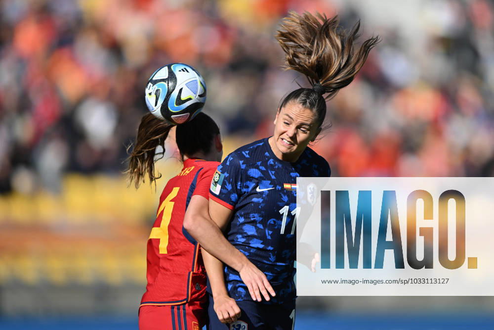 KAI SCHWOERER Lieke Martens of the Netherlands winds a header against Laia Codina of Spain during the FIFA Women s World Cup Quarter Final match between Spain and the Netherlands at Wellington Regional Stadium on August 11, 2023 in Wellington, New Zealand. 110823-CPL-ESPvNED-010
