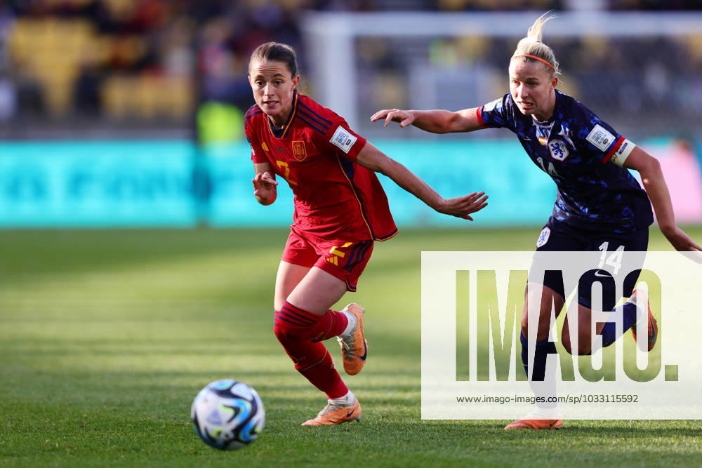 WWC23 QTR FINAL SPAIN NETHERLANDS, Ona Batille of Spain and Jackie Groenen of the Netherlands during the FIFA Women s World Cup 2023 Quarter Final soccer match between Spain and the Netherlands in Wellington, New Zealand, Friday, August 11, 2023. ( NO ARCHIVING, , NO USE IN BOOKS WITHOUT CONSENT WELLINGTON NEW ZEALAND