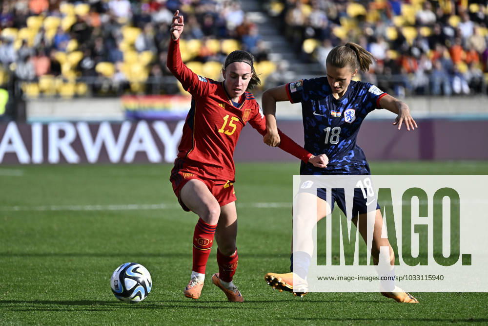 WWC23 QTR FINAL SPAIN NETHERLANDS, Eva Navarro of Spain and Kerstin Casparij of the Netherlands during the FIFA Women s World Cup 2023 Quarter Final soccer match between Spain and the Netherlands in Wellington, New Zealand, Friday, August 11, 2023. ( NO ARCHIVING, , NO USE IN BOOKS WITHOUT CONSENT WELLINGTON NEW ZEALAND