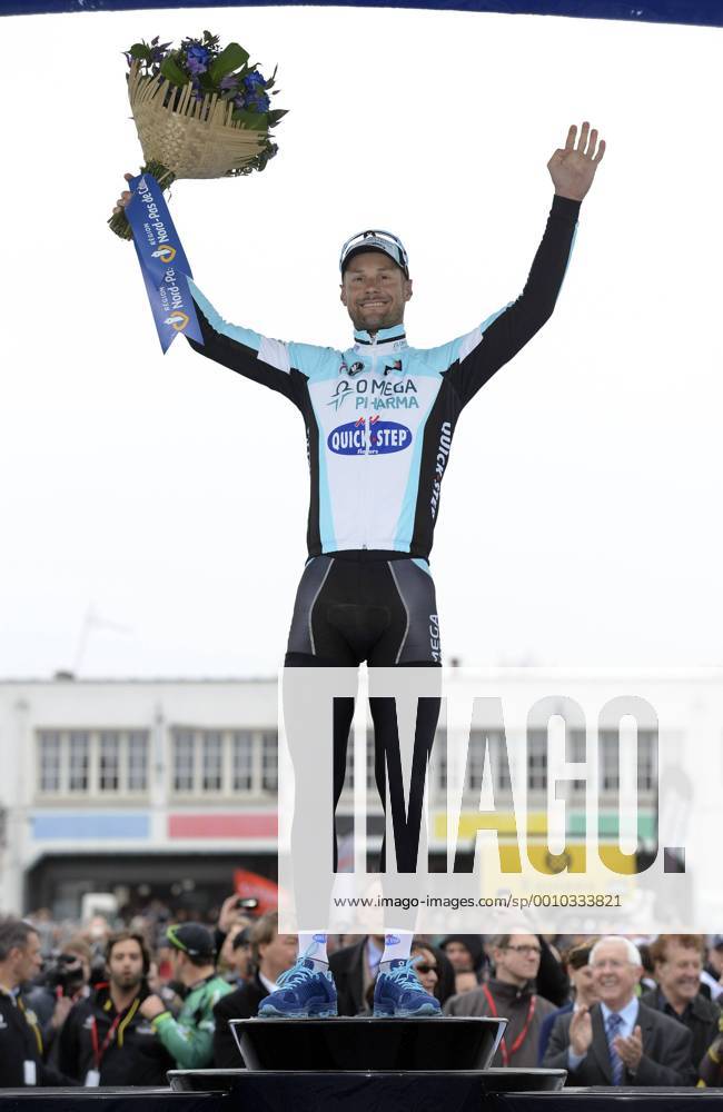 Sieger Tom BOONEN (BEL) - Omega Pharma - Quickstep gewinnt zum vierten Mal Paris-Roubaix - 08 04 2012 PhotoNews Panoramic