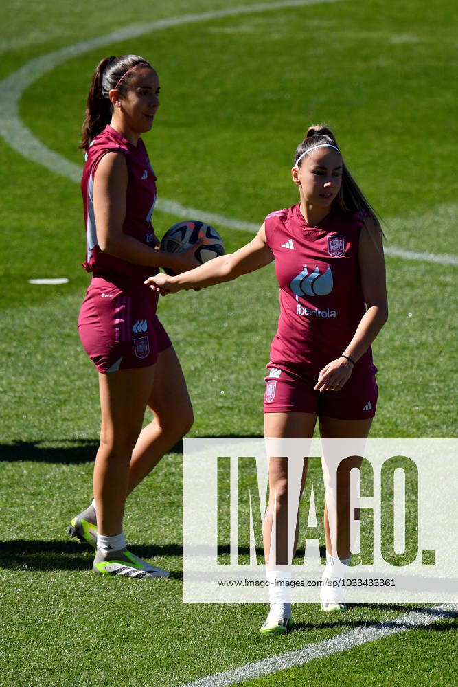 FIFA Fußball Frauen WM 2023, Nationalteam Spanien Training WWC23 SPAIN TRAINING, Jennifer Hermoso (left), and Athenea del Castillo are seen during Spain team training session at Leichhardt Oval, in Sydney, Thursday, August 17, 2023. ( NO ARCHIVING, , NO USE IN BOOKS WITHOUT CONSENT SYDNEY NSW AUSTRALIA