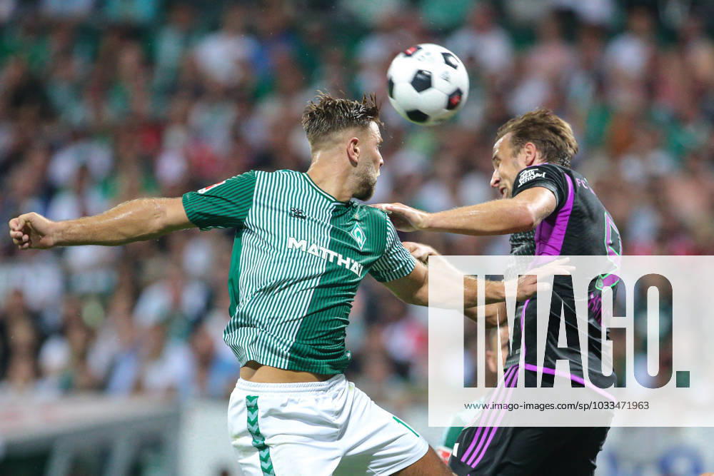 F l Niclas Füllkrug SV Werder Bremen, 11 and Harry Kane FC Bayern Munich, 9 in header duel, header, duel, action, action, game scene, THE DFL DIRECTIVES PROHIBIT ANY USE OF PHOTOGRAPHS AS IMAGE SEQUENCES AND OR VIDEOA HNUAL PHOTOSTRACKS DFL REGULATIONS PROHIBIT ANY USE OF PHOTOGRAPHS AS IMAGE SEQUENCES AND OR QUASI VIDEO , 18 08 2023, Bremen Germany , Football, Bundesliga, SV Werder Bremen FC Bayern Munich