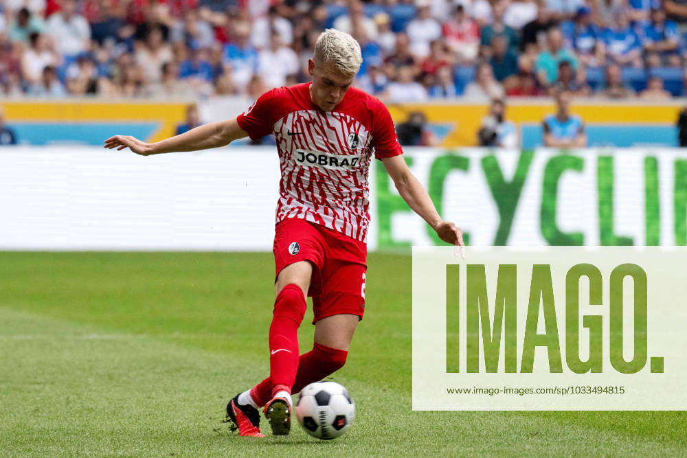 Matthias Ginter SC Freiburg Germany, Sinsheim, 19 08 2023, Football, Bundesliga TSG 1899 Hoffenheim vs SC Freiburg, Season 2023 2024, 1 Matchday, PreZero Arena Foto A2 Bildagentur Peter Hartenfelser DFL DFB REGULATIONS PROHIBIT ANY USE OF PHOTOGRAPHS AS IMAGE SEQUENCES AND OR QUASI VIDEO