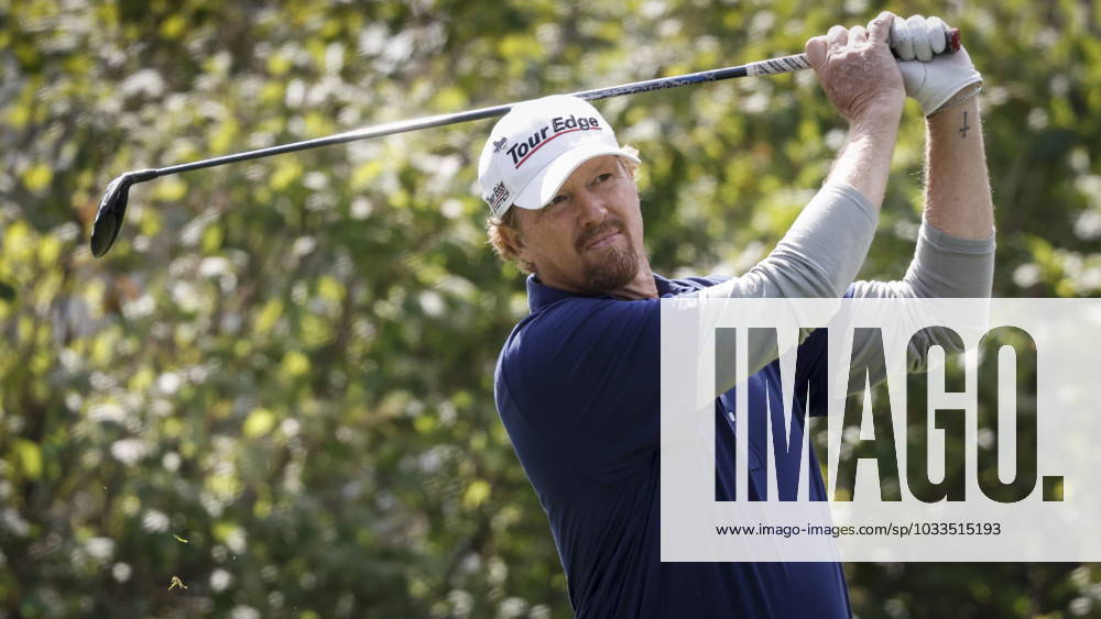 Tim Petrovic, of the United States, hits from the second tee during round two of the PGA, Golf Herren Tour Champions Shaw Charity Classic golf event in Calgary, Alta., Saturday, Aug. 19, 2023. Tim Petrovic - ZUMAc35_ 20230819_zaf_c35_002