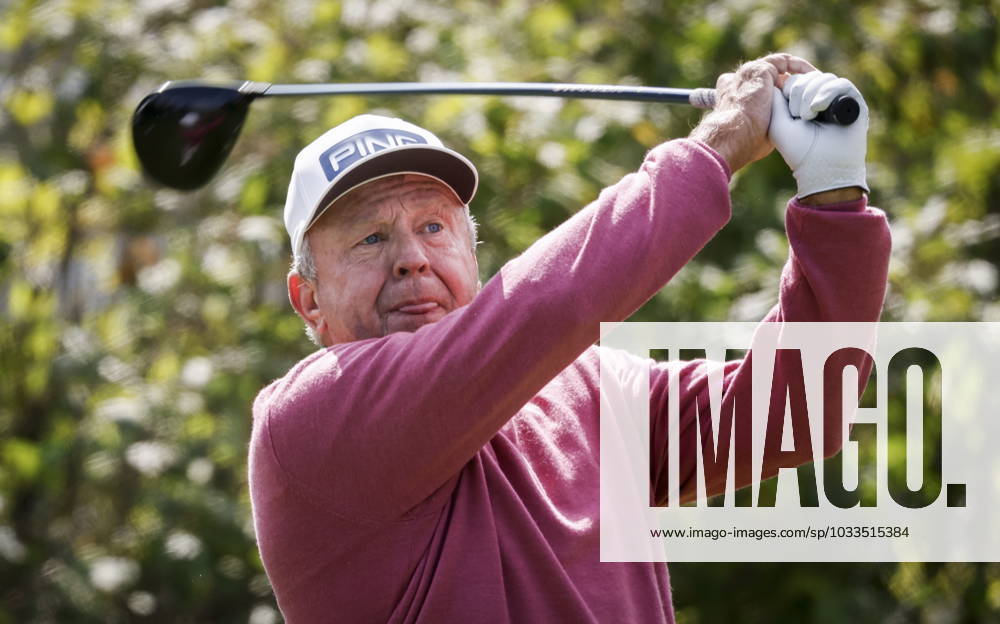 Billy Mayfair, of the United States, hits from the second tee during round two of the PGA, Golf Herren Tour Champions Shaw Charity Classic golf event in Calgary, Alta., Saturday, Aug. 19, 2023. Billy Mayfair - ZUMAc35_ 20230819_zaf_c35_003