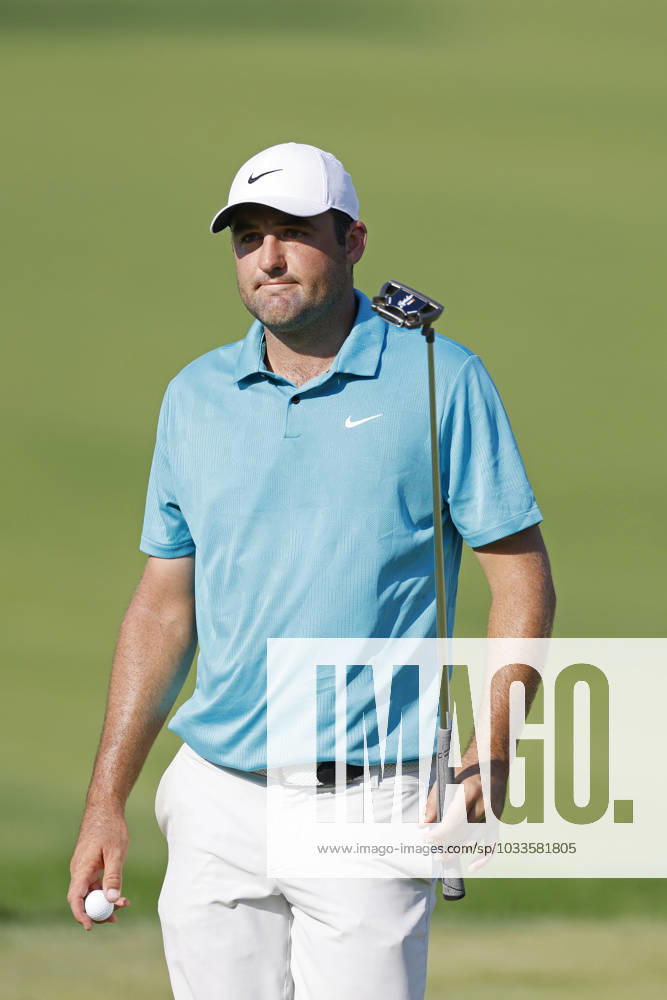 OLYMPIA FIELDS, IL - AUGUST 20: Scottie Scheffler of the United States reacts after finishing his round at the 18th hole during the final round of the BMW Championship at Olympia Fields Country Club on August 18, 2023 in Olympia Fields, Illinois. (Photo by Joe Robbins Icon Sportswire) GOLF: AUG 20 PGA, Golf Herren - BMW Championship Icon5732308200434