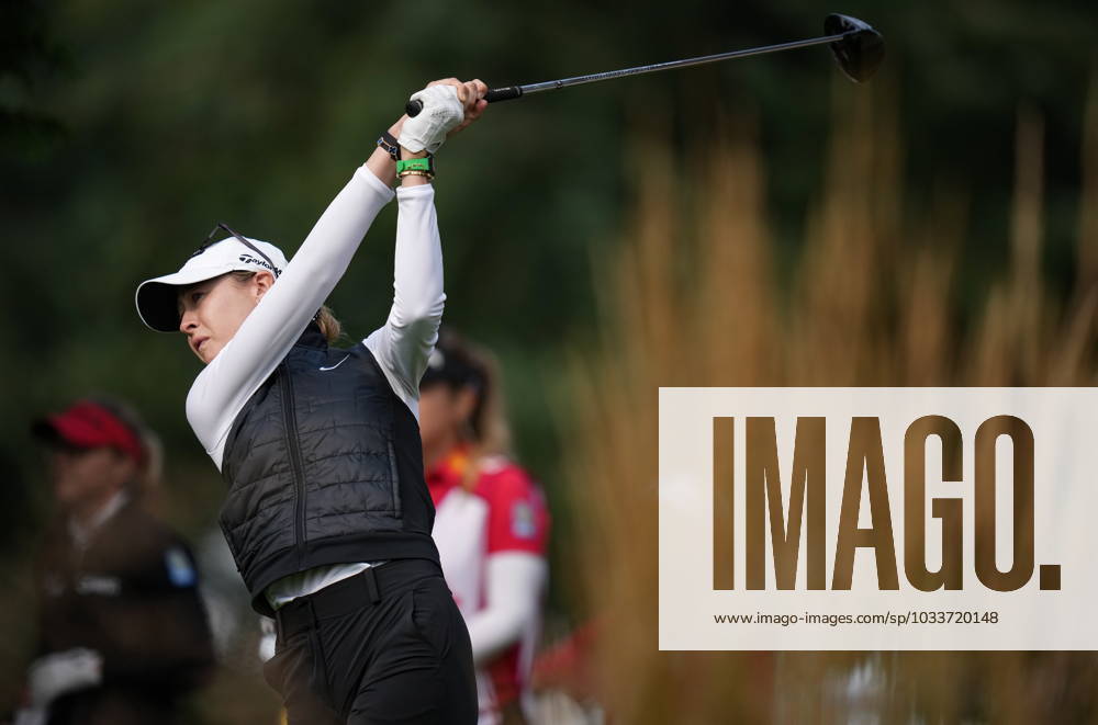 Nelly Korda, of the U.S. watches her tee shot on the 18th hole during the second round at the LPGA, Golf Damen CPKC Canadian Women s Open golf tournament, in Vancouver, on Friday, August 25, 2023. Canada News - August 25, 2023 - ZUMAc35_ 20230825_zaf_c35_076