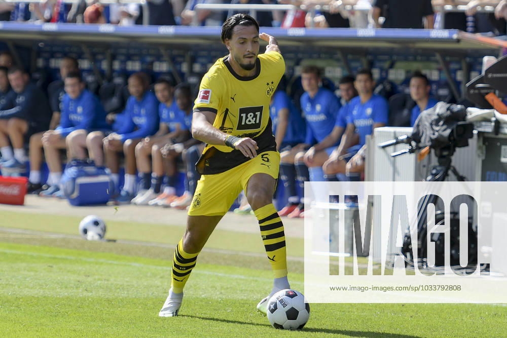 Ramy Bensebaini 5, Borussia Dortmund action single image crop 26 08 2023 Football, 1 Bundesliga, VfL Bochum vs Borussia Dortmund , Vonovia Ruhrstadion, Bochum, DFB DFL REGULATIONS PROHIBIT ANY USE OF PHOTOGRAPHS AS IMAGE SEQUENCES AND OR QUASI VIDEO NRW Germany