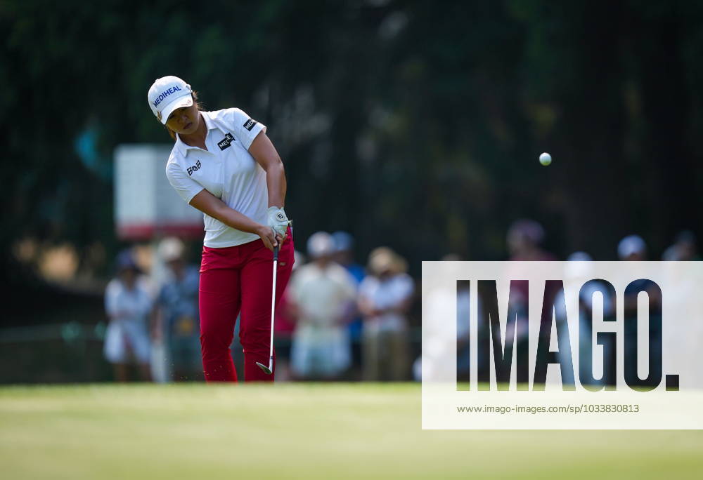 Sei Young Kim, of South Korea, chips onto the first green during the final round at the LPGA, Golf Damen CPKC Canadian Women s Open golf tournament, in Vancouver, on Sunday, August 27, 2023. Kim Sei Young - ZUMAc35_ 20230827_zaf_c35_065