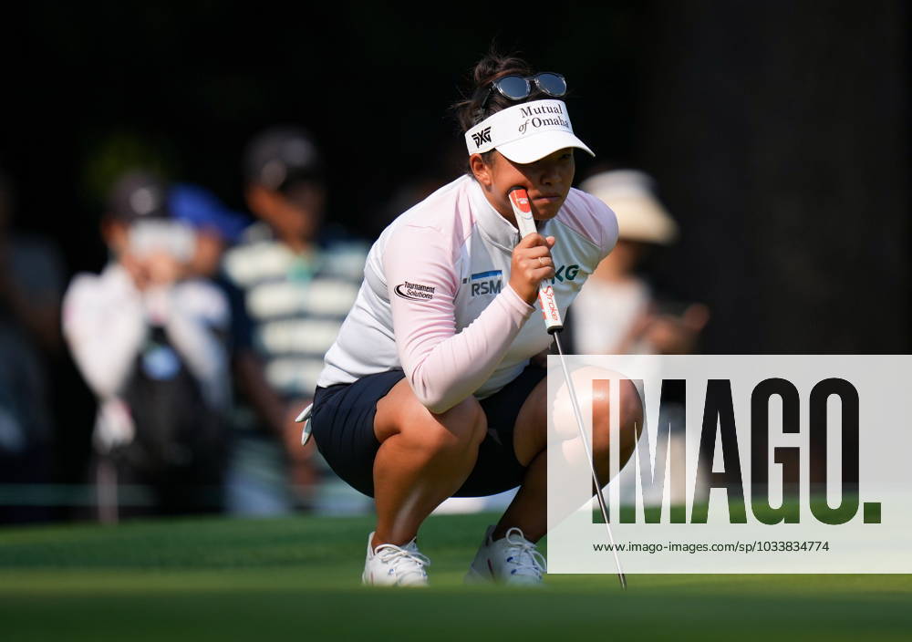 Megan Khang, of the U.S., lines up a putt on the sixth hole during the final round at the LPGA, Golf Damen CPKC Canadian Women s Open golf tournament, in Vancouver, on Sunday, August 27, 2023. Canada News - August 27, 2023 - ZUMAc35_ 20230827_zaf_c35_095
