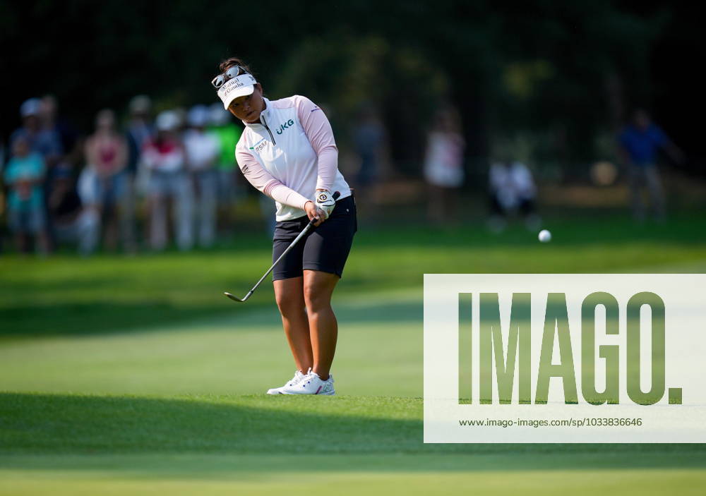 Megan Khang, of the U.S., chips onto the seventh green during the final round at the LPGA, Golf Damen CPKC Canadian Women s Open golf tournament, in Vancouver, on Sunday, August 27, 2023. Canada News - August 27, 2023 - ZUMAc35_ 20230827_zaf_c35_108