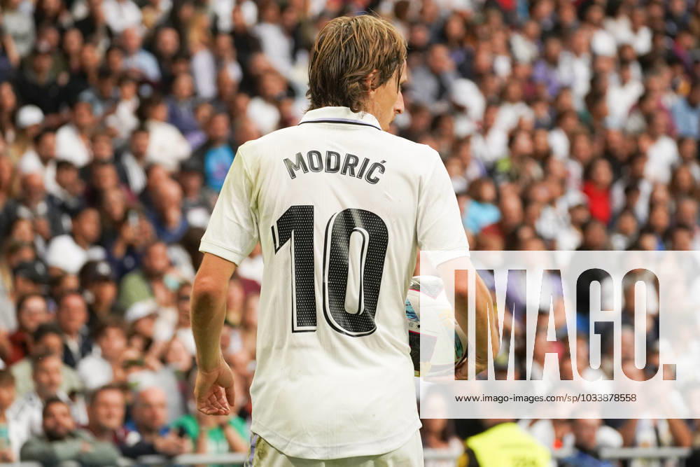 Real Madrid CF v Rayo Vallecano - LaLiga Santander MADRID, SPAIN, MAY 24: Luka Modric during the LaLiga Santander match between Real Madrid CF and Rayo Vallecano at Estadio Santiago Bernabeu on MAY 24, 2023 in Madrid, Spain. Madrid Santiago Bernabeu Madrid Spain