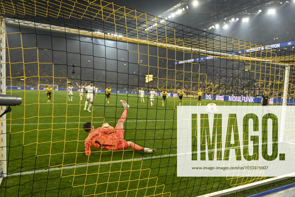 Tim Kleindienst 10, 1 FC Heidenheim 1846 scores the goal to 2 2 01 09 2023 Football, 1 Bundesliga, Borussia Dortmund vs 1 FC Heidenheim 1846, Signal Iduna Park, Dortmund, NRW Germany