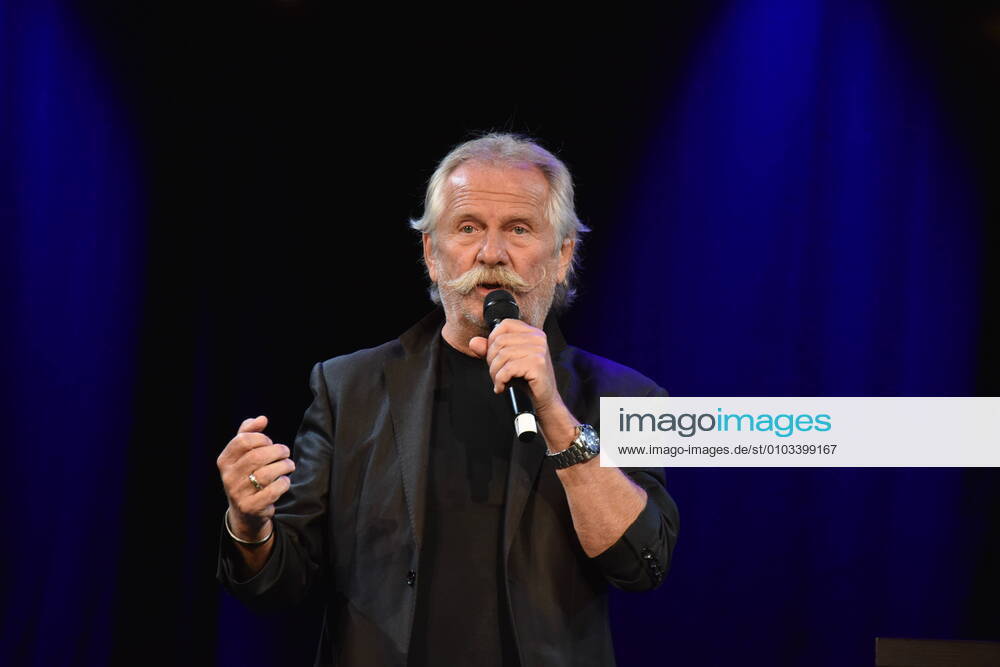 The musician Henning Krautmacher, front man of the band Höhner, poses at the presentation of the autumn programme at the Volksbühne am Rudolfplatz in Cologne