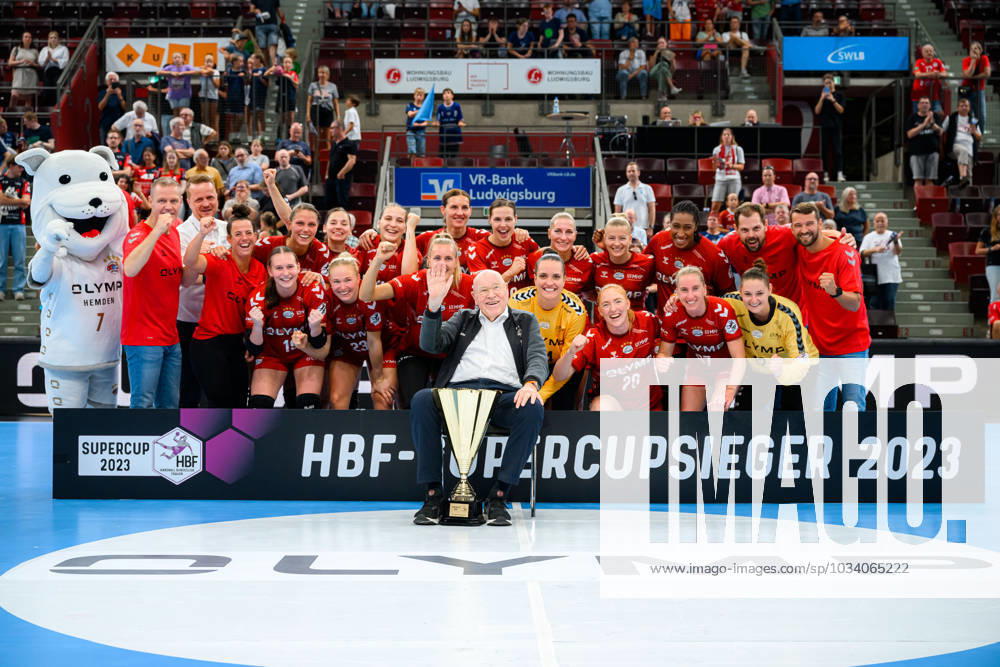Bietigheim, Germany 02 September 2023 HBF Supercup SG BBM Bietigheim HSG Bensheim winner photo, group photo, SG BBM Bietigheim with patron Eberhard Bezner Ludwigsburg MHP Arena Baden Württemberg Germany