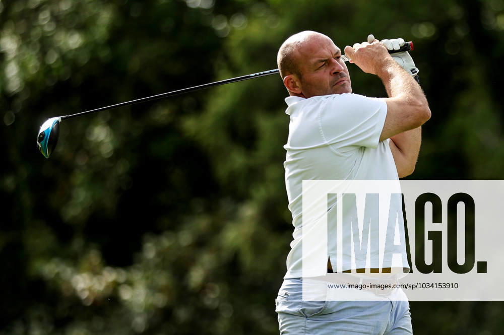 2023 Horizon Irish Open, The K Club, Kildare 6 9 2023 Rory Best tees off the 17th Rory Best tees off the 17th 6 9 2023