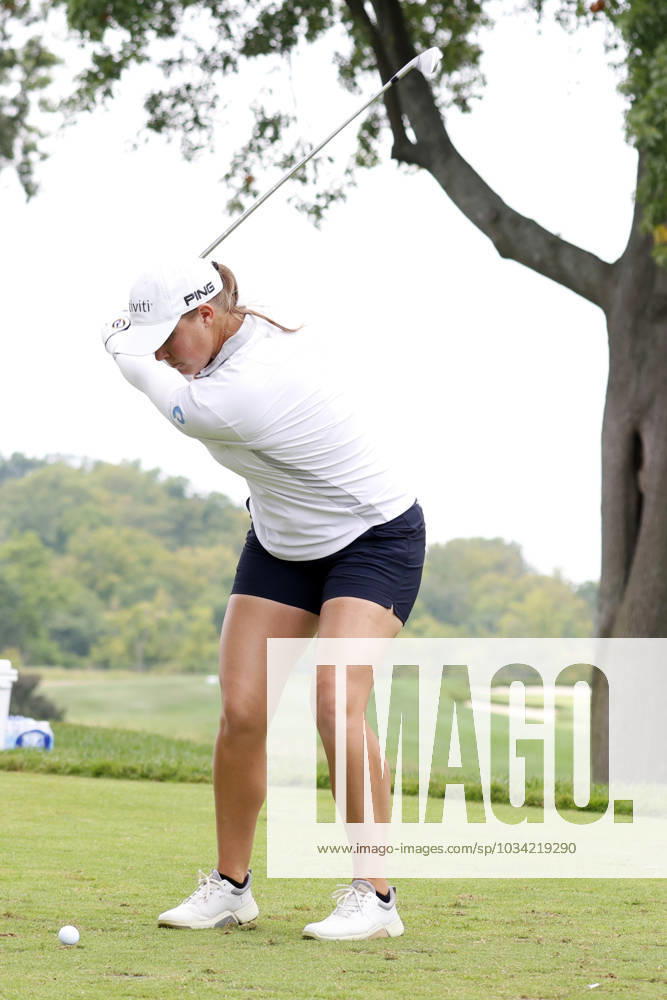 CINCINNATI, OH - SEPTEMBER 08: LPGA, Golf Damen golfer Jennifer Kupcho hits her tee shot on the 8th hole during the second round of the Kroger Queen City Championship at the Kenwood Country Club in Cincinnati, Ohio. (Photo by Brian Spurlock Icon Sportswire) GOLF: SEP 08 LPGA Kroger Queen City Championship Icon230908038