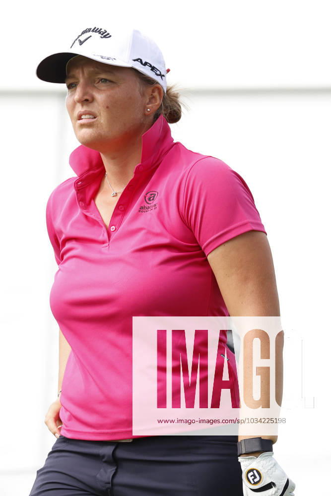 CINCINNATI, OH - SEPTEMBER 08: LPGA, Golf Damen golfer Perrine Delacour walks the 10th hole during the second round of the Kroger Queen City Championship at the Kenwood Country Club in Cincinnati, Ohio. (Photo by Brian Spurlock Icon Sportswire) GOLF: SEP 08 LPGA Kroger Queen City Championship Icon230908059
