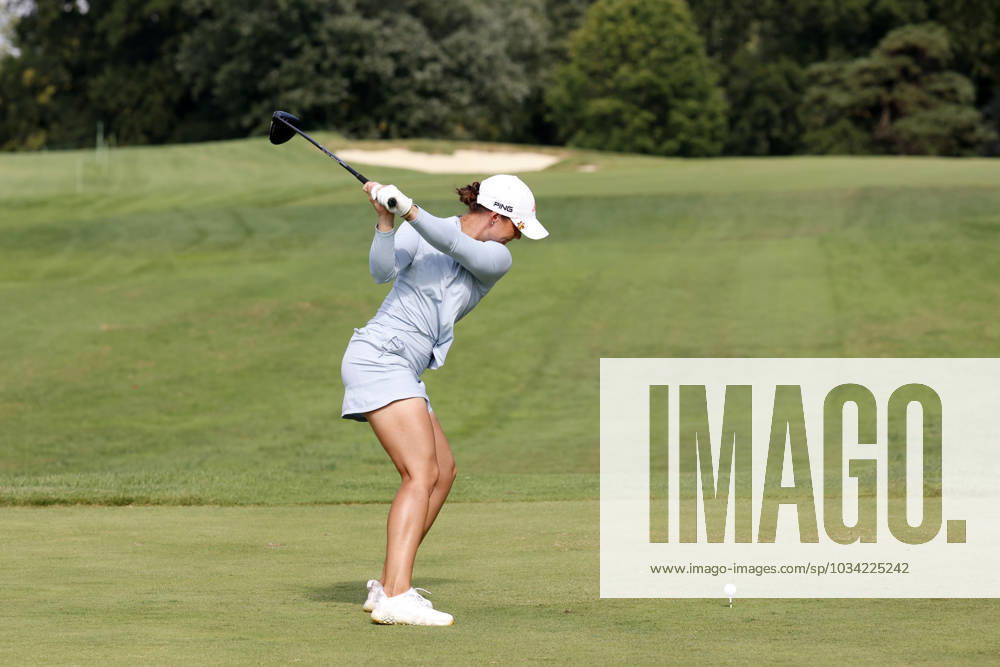 CINCINNATI, OH - SEPTEMBER 08: LPGA, Golf Damen golfer Linn Grant plays her tee shot on the 12th hole during the second round of the Kroger Queen City Championship on September 08, 2023, at the Kenwood Country Club in Cincinnati, Ohio. (Photo by Brian Spurlock Icon Sportswire) GOLF: SEP 08 LPGA Kroger Queen City Championship Icon230908066