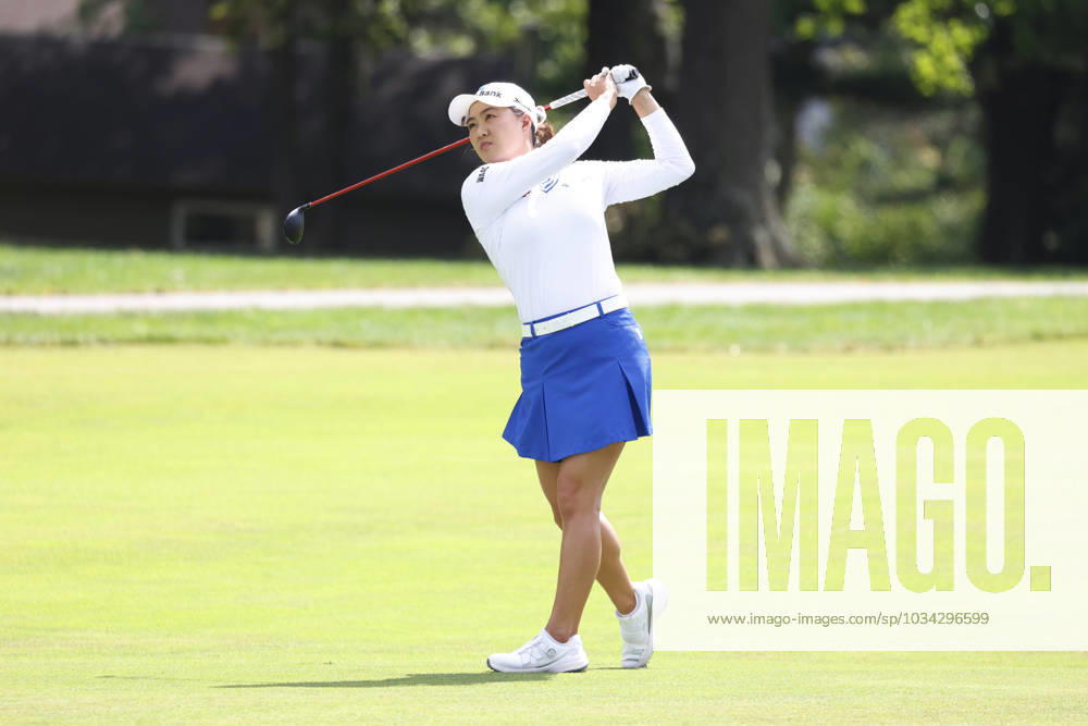 CINCINNATI, OH - SEPTEMBER 10: LPGA, Golf Damen player Minjee Lee hits a shot out of the fairway on the 12th hole during the final round of the Kroger Queen City Championship at the Kenwood Country Club in Cincinnati, Ohio. (Photo by Brian Spurlock Icon Sportswire) GOLF: SEP 10 LPGA Kroger Queen City Championship Icon230910032