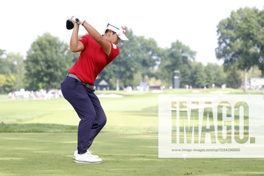 CINCINNATI, OH - SEPTEMBER 10: LPGA, Golf Damen player Peiyun Chien plays her tee shot on the 2nd hole during the final round of the Kroger Queen City Championship at the Kenwood Country Club in Cincinnati, Ohio. (Photo by Brian Spurlock Icon Sportswire) GOLF: SEP 10 LPGA Kroger Queen City Championship Icon230910028