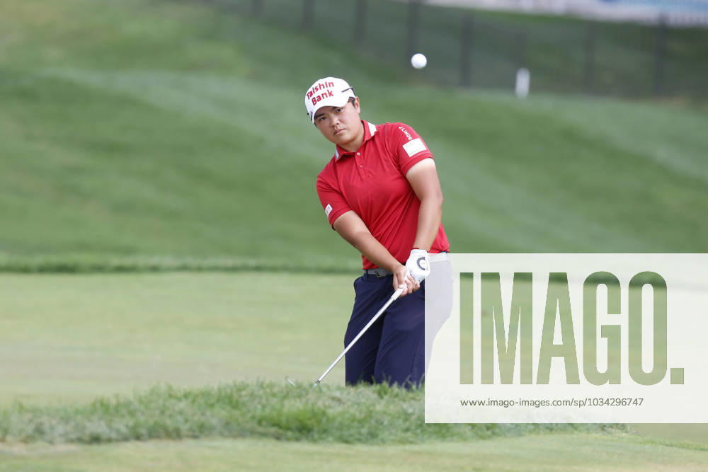 CINCINNATI, OH - SEPTEMBER 10: LPGA, Golf Damen player Peiyun Chien chips on the 5th hole during the final round of the Kroger Queen City Championship at the Kenwood Country Club in Cincinnati, Ohio. (Photo by Brian Spurlock Icon Sportswire) GOLF: SEP 10 LPGA Kroger Queen City Championship Icon230910037